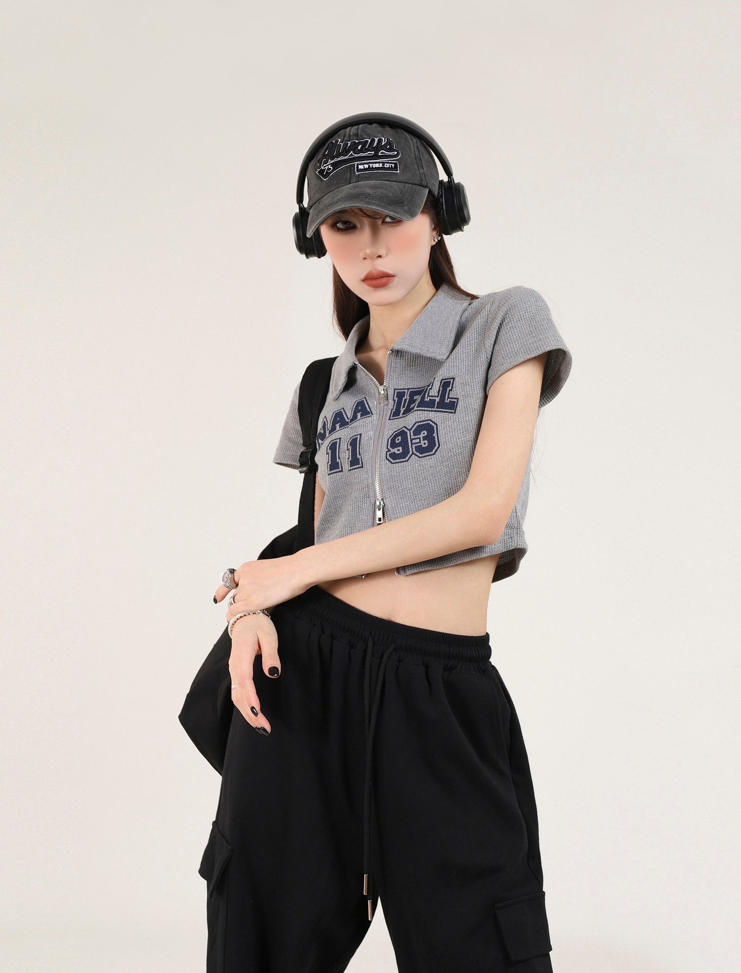 アメリカンクラシックグレー半袖Tシャツ女性正肩ショートタイプギャル上着番号ZT160