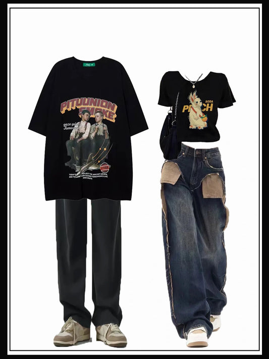 ヒップホップ街頭漫画プリントoversize半袖Tシャツ男女正肩上着 ブラック肩プリント半袖Tシャツ女性夏2023新作小柄なギャル補整ボディシャツ半袖上着番号ZT252